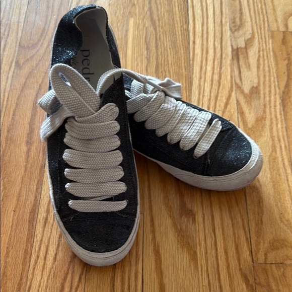 Pedro Garcia EU 37 US 6.5 Black and White suede Glitter Sneakers good condition - Picture 7 of 7